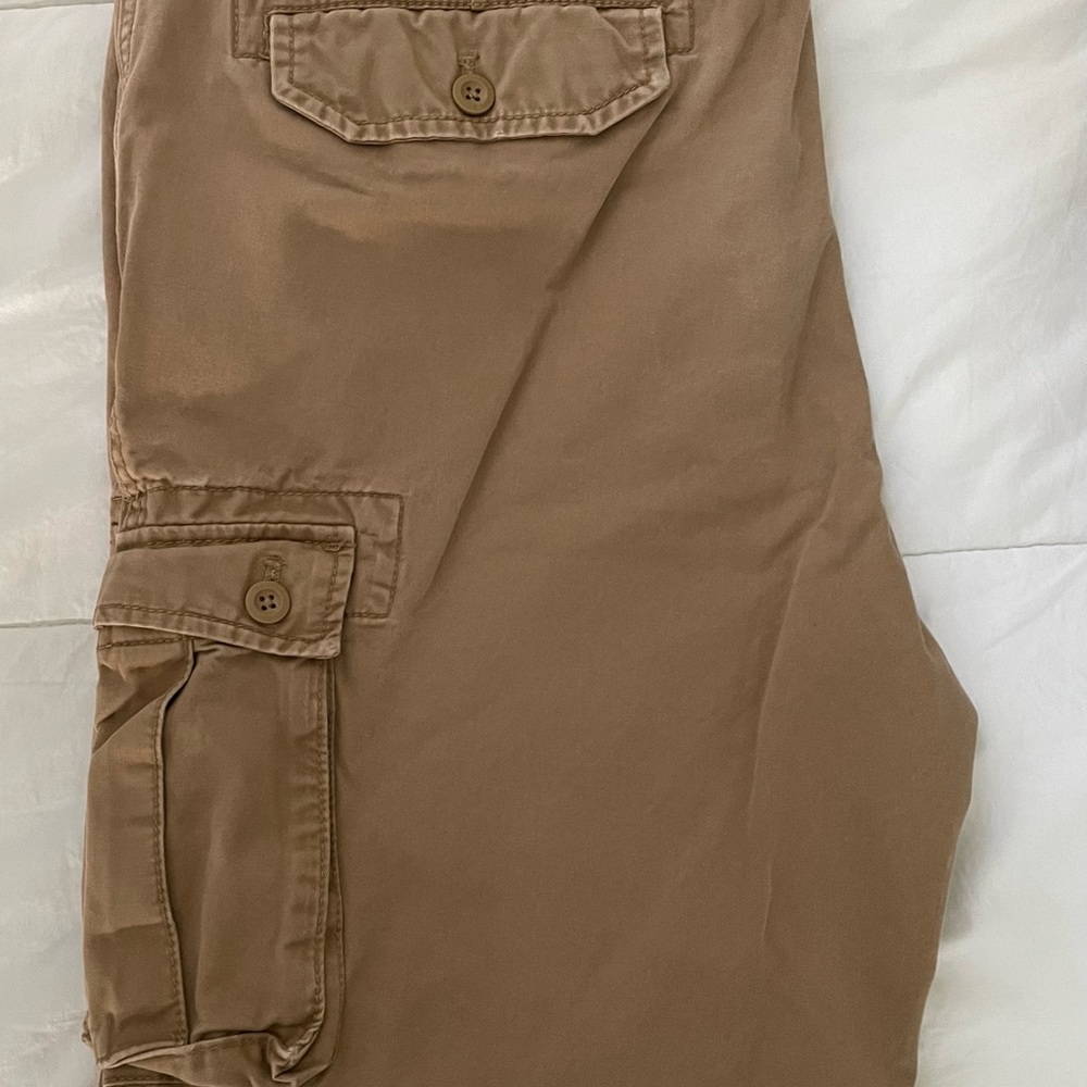 Bass khaki cargo pants 36X34 great condition.